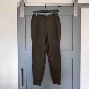 Anatomie Cana Jogger Pant in Army Green